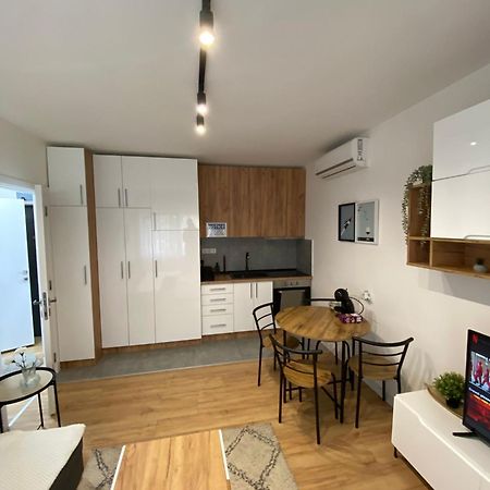 Urban Oasis Apartment Sajmiste Dış mekan fotoğraf